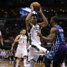 Charlotte Hornets v Milwaukee Bucks