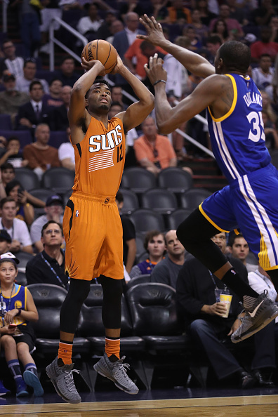 Golden State Warriors v Phoenix Suns