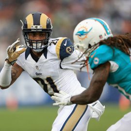 Miami Dolphins v Los Angeles Rams