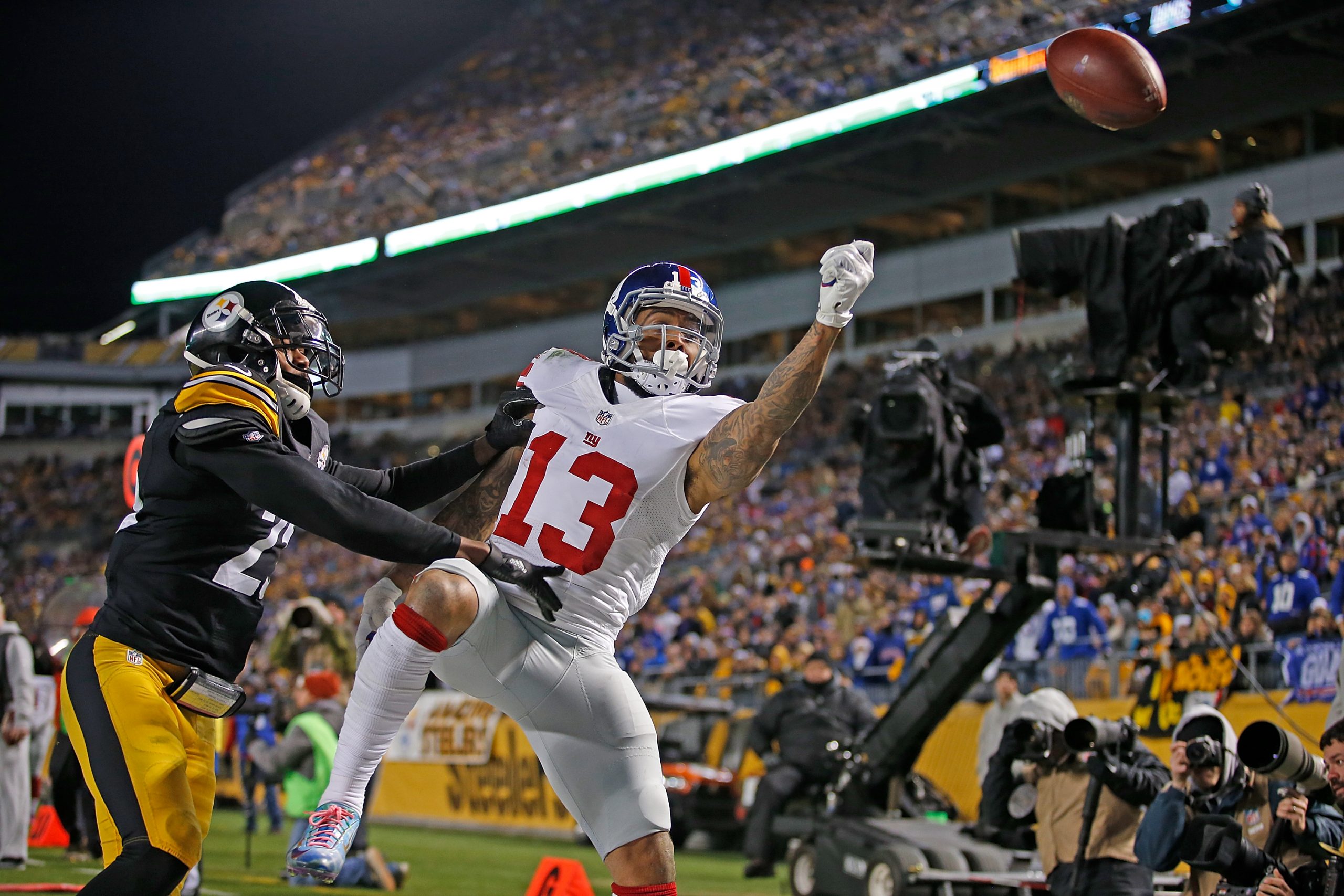 New York Giants v Pittsburgh Steelers