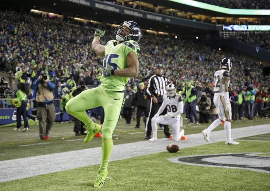 Seattle Seahawks 'Color Rush' Uniforms Are Bright Green