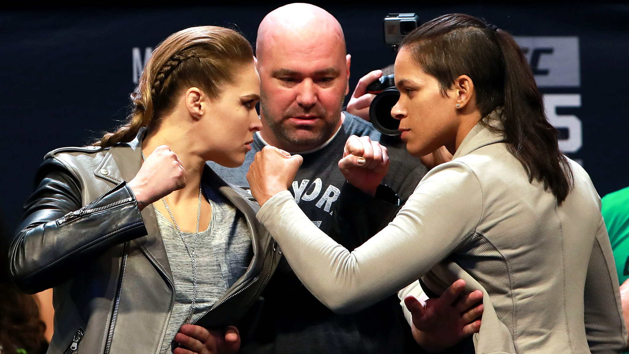 la-sp-ufc-207-amanda-nunes-ronda-rousey-20161112