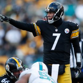 Wild Card Round - Miami Dolphins v Pittsburgh Steelers