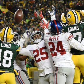 Wild Card Round - New York Giants v Green Bay Packers