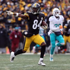 Wild Card Round - Miami Dolphins v Pittsburgh Steelers