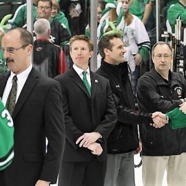 und-head-coach-dave-hakstol