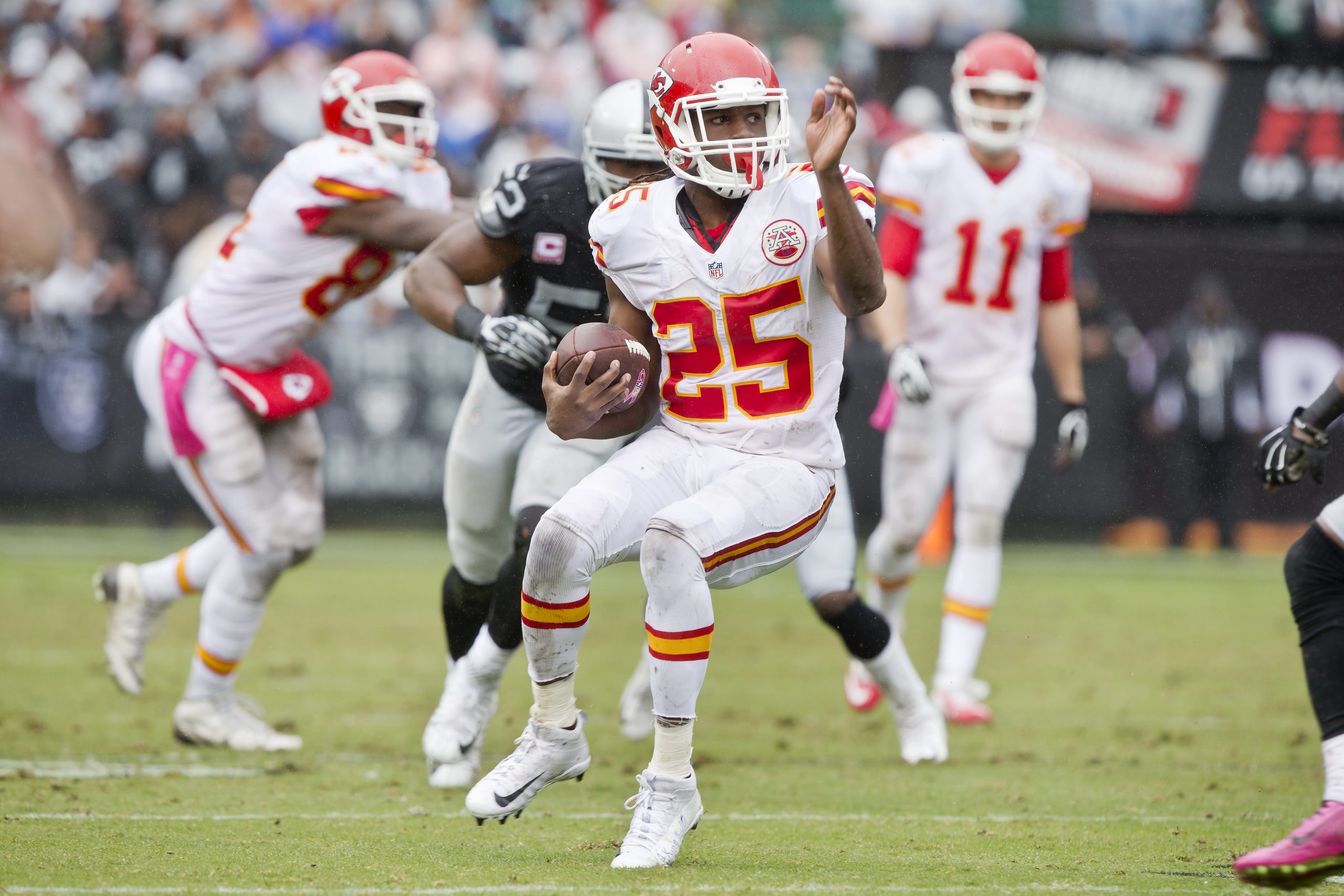 Kansas City Chiefs v Oakland Raiders