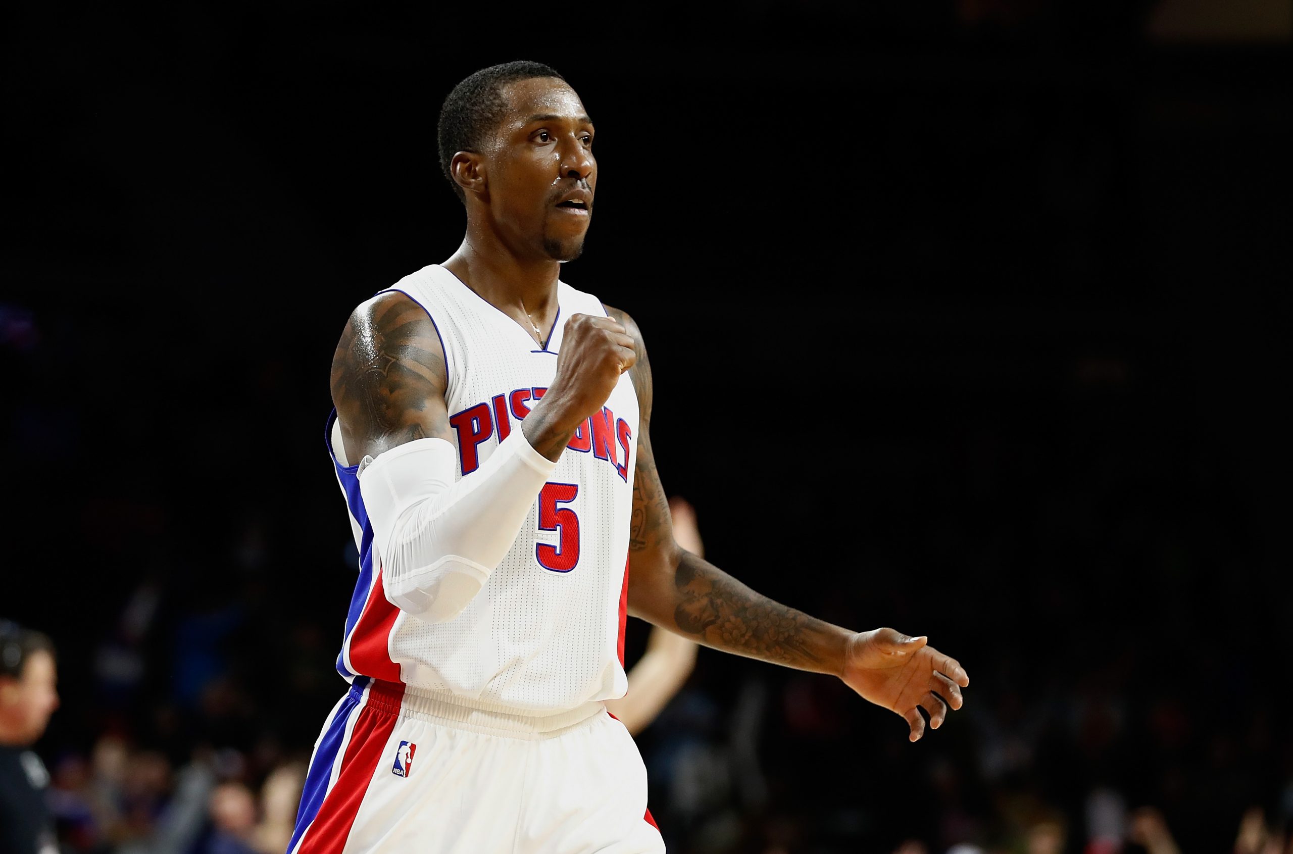 Caldwell Pope signs with Lakers
