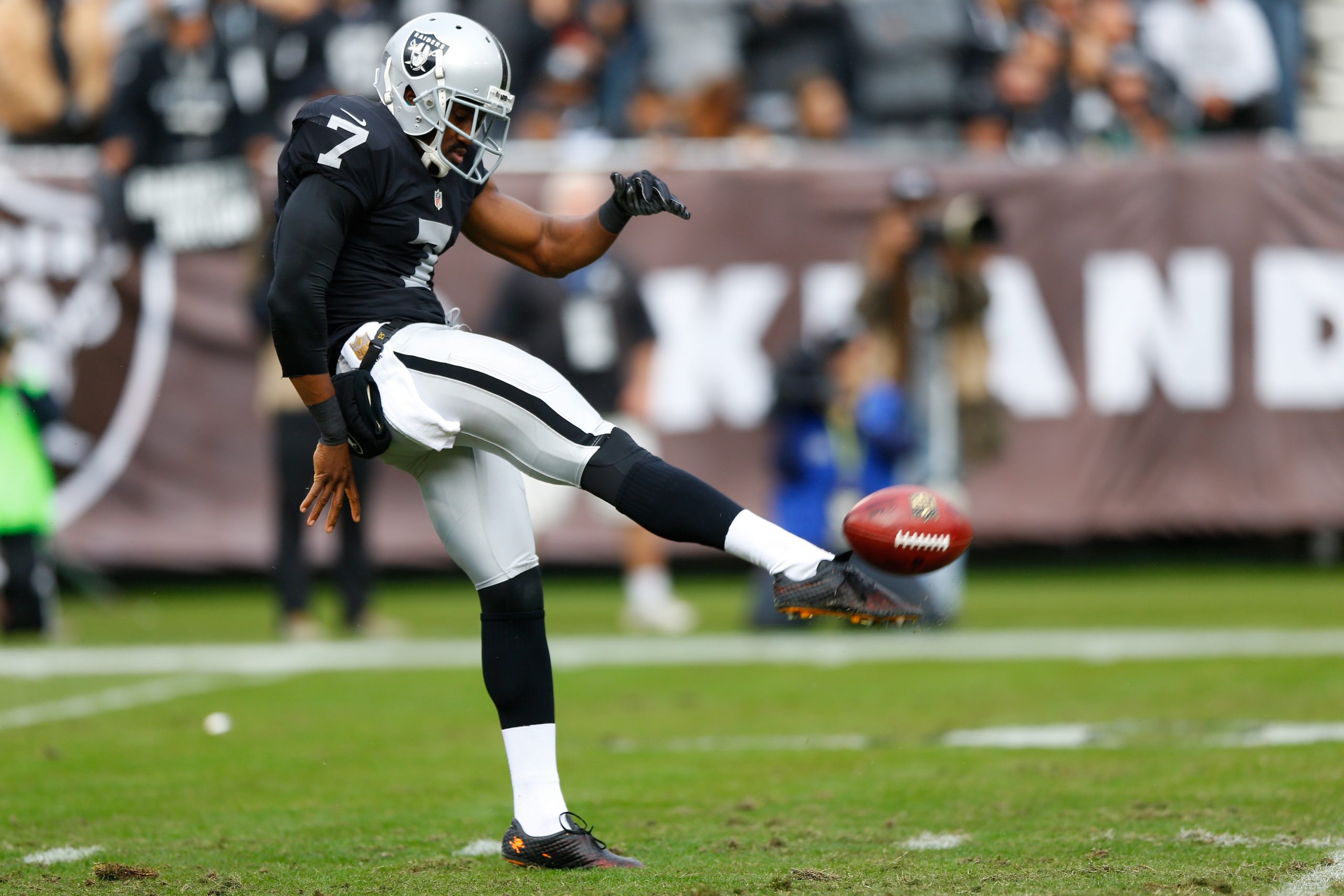 Kansas City Chiefs v Oakland Raiders