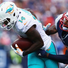 Miami Dolphins v New England Patriots