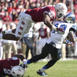 8940148-ncaa-football-memphis-at-temple-850x560