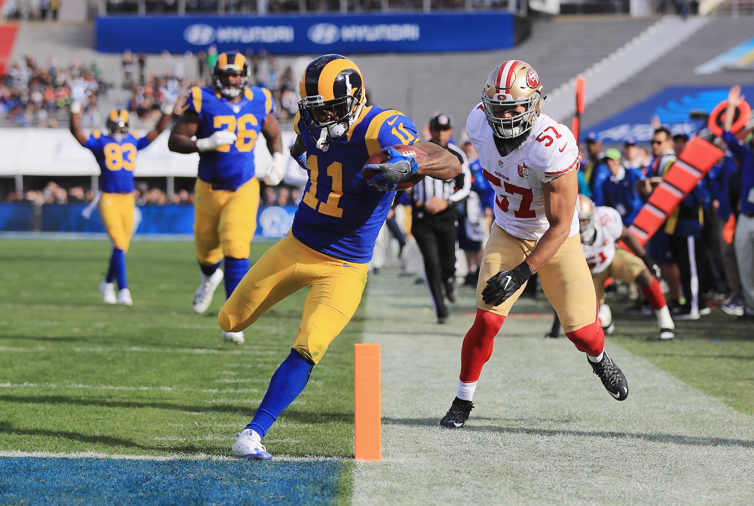 San Francisco 49ers v Los Angeles Rams