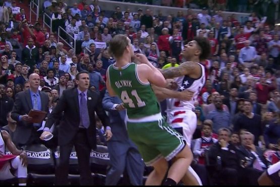 Kelly-Oubre-ejected-for-shoving-Kelly-Olynyk-after-hard-screen-in-Celtics-Wizards-Game-3