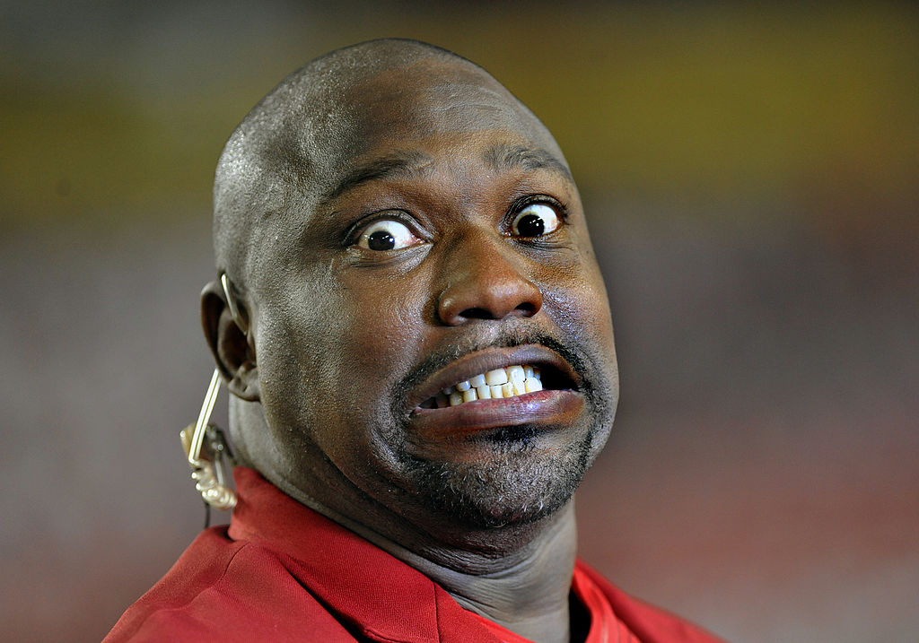 Hall of Fame NFL player Warren Sapp experiencing memory loss, will donate  brain 