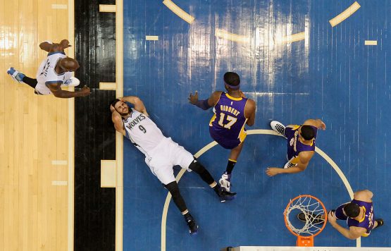 Los Angeles Lakers v Minnesota Timberwolves