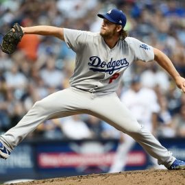 Los Angeles Dodgers v Milwaukee Brewers