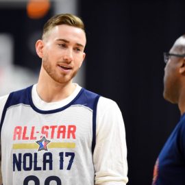 9883932-nba-all-star-practice-850x560