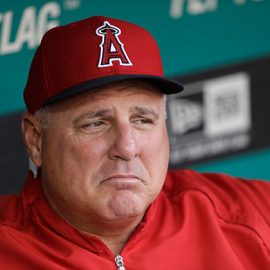 mike-scioscia-ap2