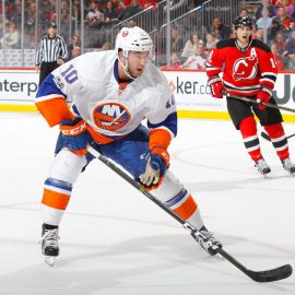 NEWARK, NJ - FEBRUARY 18: Alan Quine #10 of the New York Islanders in action against the New Jersey Devils on February 18, 2017 at Prudential Center in Newark, New Jersey. The Devils defeated the Islanders 3-2. (Photo by Jim McIsaac/Getty Images)