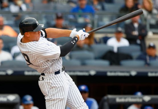 Toronto Blue Jays v New York Yankees