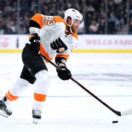 Philadelphia Flyers v Los Angeles Kings