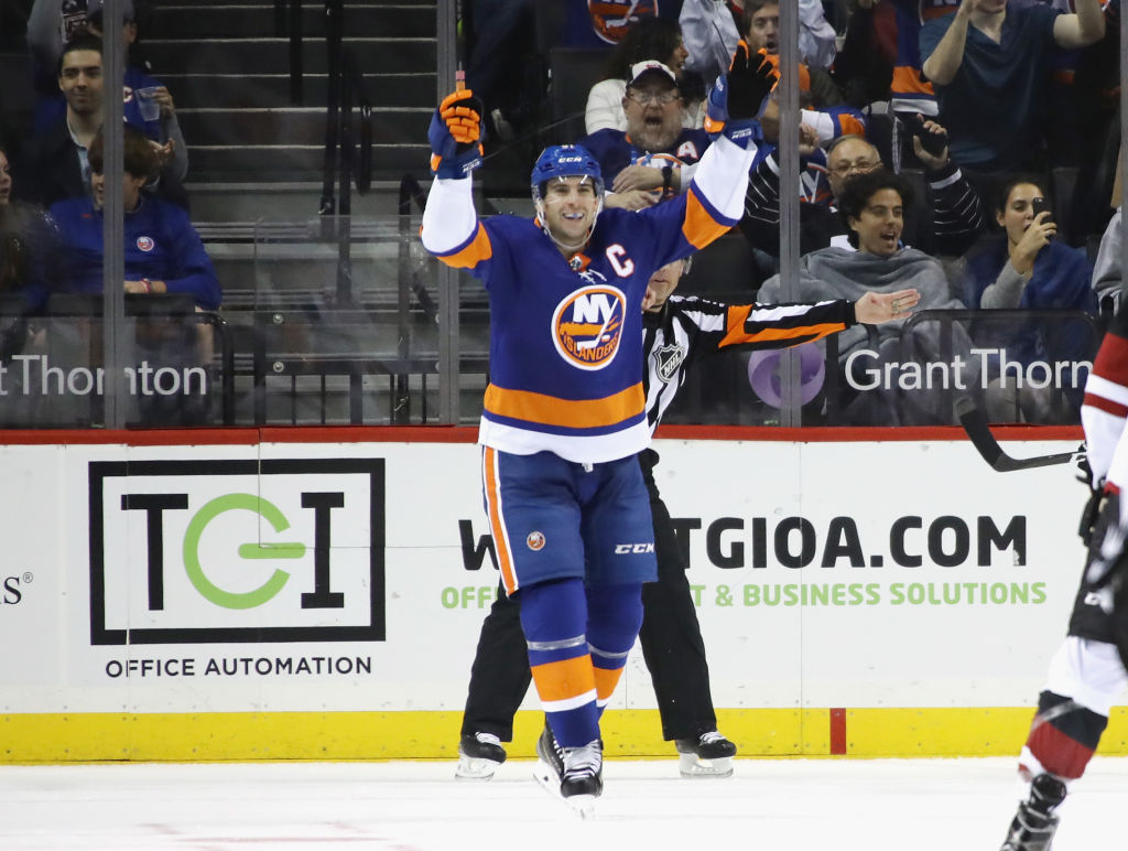 NEW YORK, NY - OCTOBER 24: John Tavares #91 of the New York Islanders celebrates his third goal of the game against the Arizona Coyotes at 12:41 of the third period at the Barclays Center on October 24, 2017 in the Brooklyn borough of New York City. (Photo by Bruce Bennett/Getty Images)