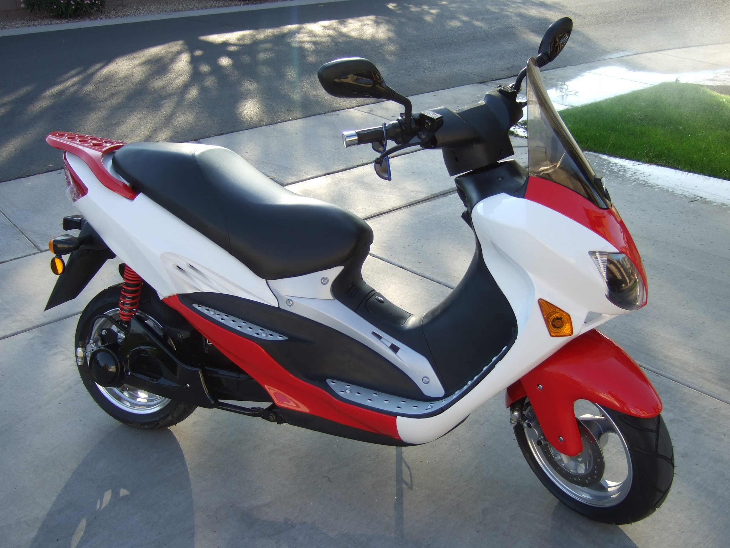 150cc Scooter