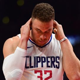 at Staples Center on November 13, 2017 in Los Angeles, California.