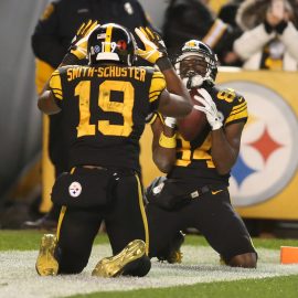 NFL: Tennessee Titans at Pittsburgh Steelers