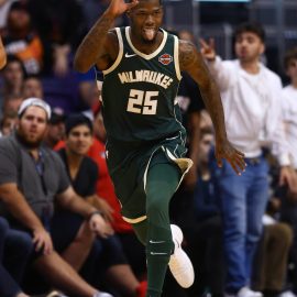 NBA: Milwaukee Bucks at Phoenix Suns