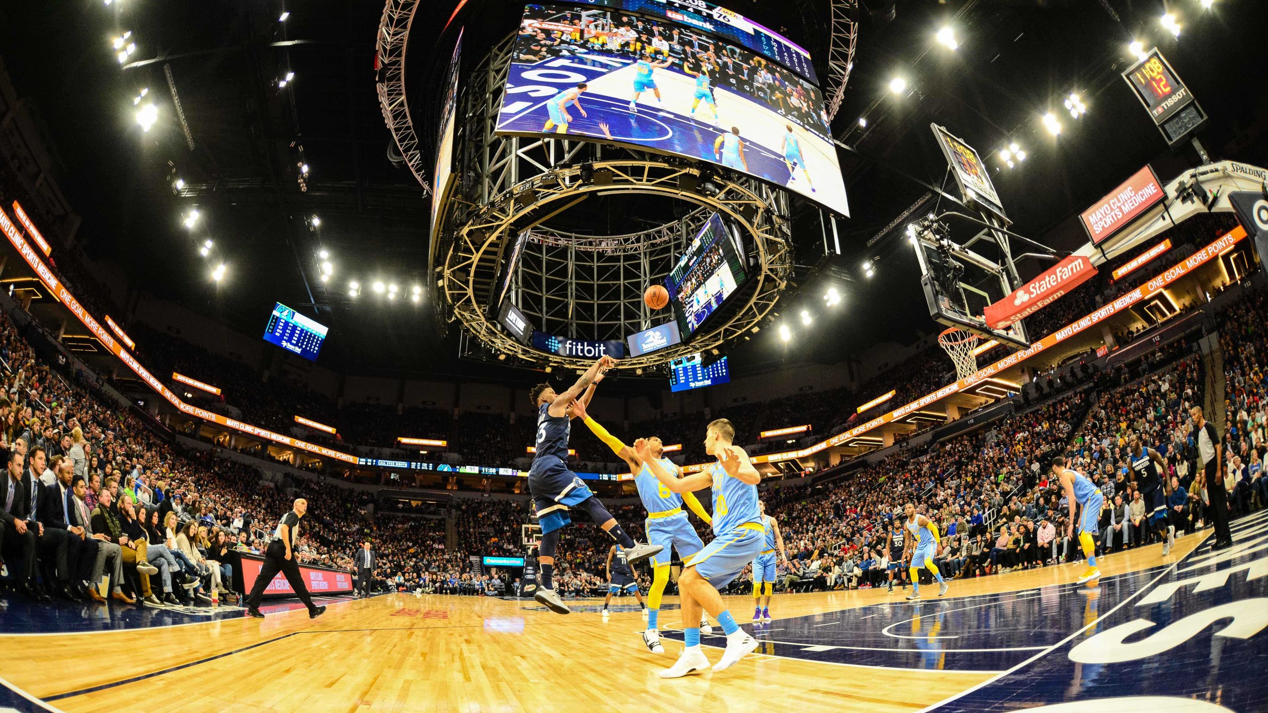 NBA: Los Angeles Lakers at Minnesota Timberwolves