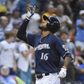 MLB: Chicago Cubs at Milwaukee Brewers