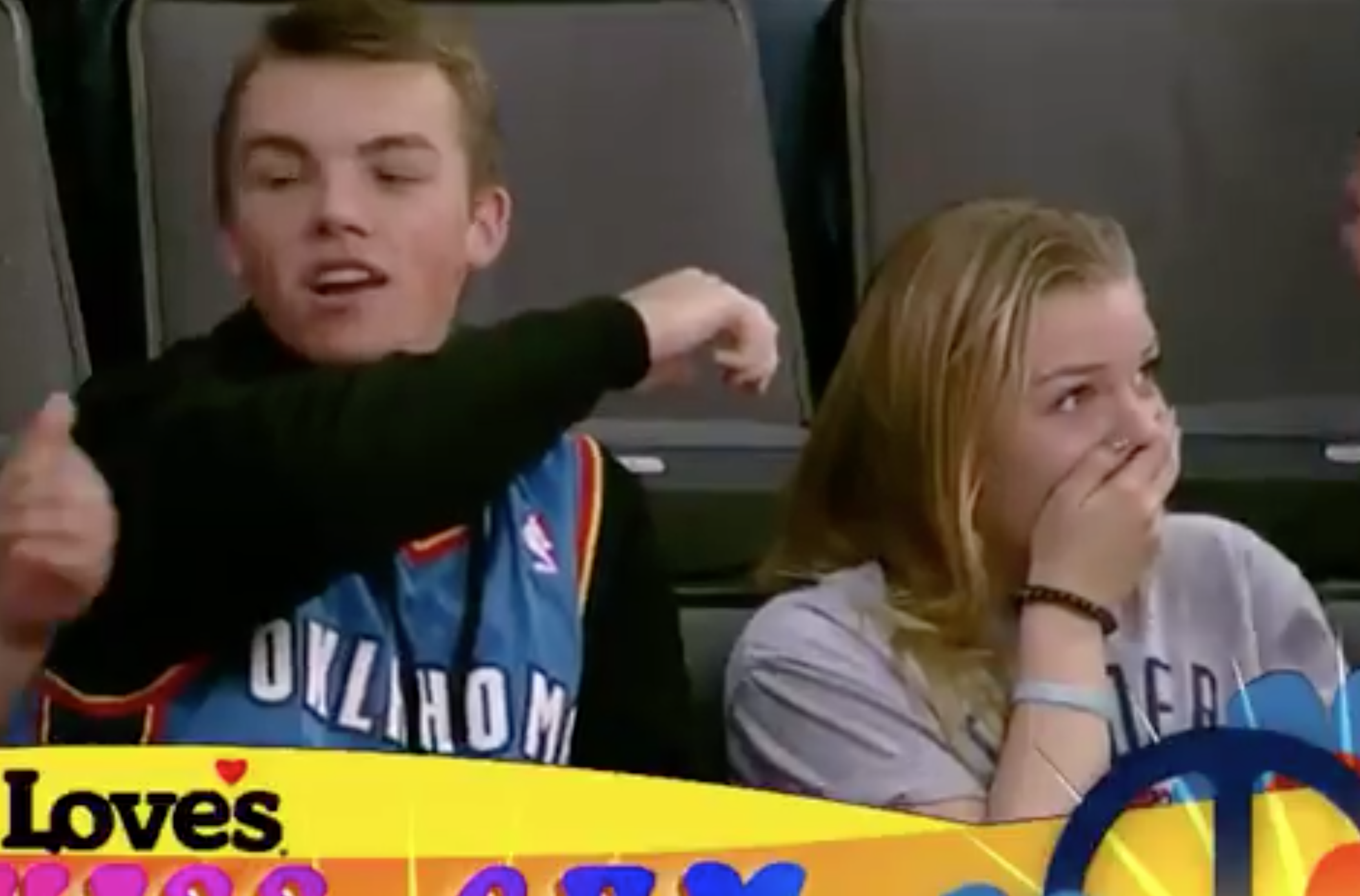 Brother Sister Shown On Kiss Cam Makes For Awkward Moment Video