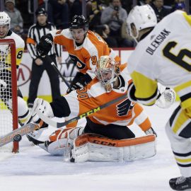 Michal Neuvirth, Jamie Oleksiak