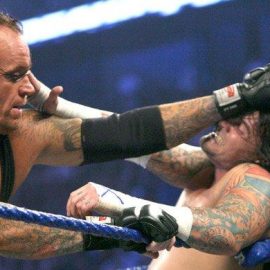 Undertaker v CM Punk