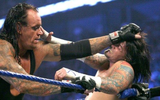 Undertaker v CM Punk