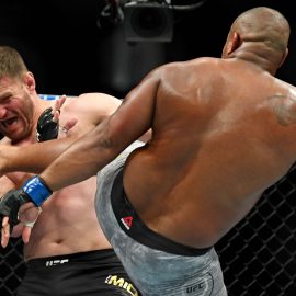 daniel cormier kicks stipe miocic