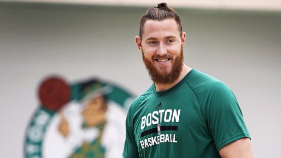 New Boston Celtics Free Agent Signee Aron Baynes