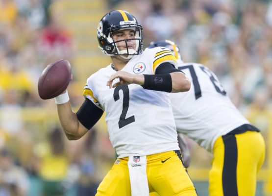 NFL: Pittsburgh Steelers at Green Bay Packers