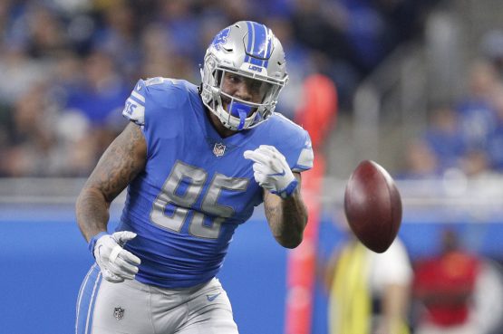 NFL: Green Bay Packers at Detroit Lions