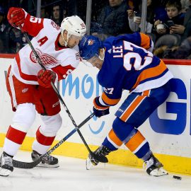 NHL: Detroit Red Wings at New York Islanders