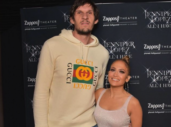 AP on X: Via @NBA_Reddit - here's a great picture of Boban Marjanovic  kissing his lady while wearing UGGs  / X