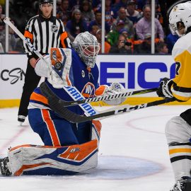 Apr 10, 2019; Brooklyn, NY, USA; New York Islanders goaltender Robin Lehner (40) makes a save against the Pittsburgh Penguins during the first period in game one of the first round of the 2019 Stanley Cup Playoffs at Barclays Center. Mandatory Credit: Dennis Schneidler-USA TODAY Sports