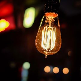 lightbulb-1246589_1920