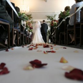 bride-ceremony-chairs-794254