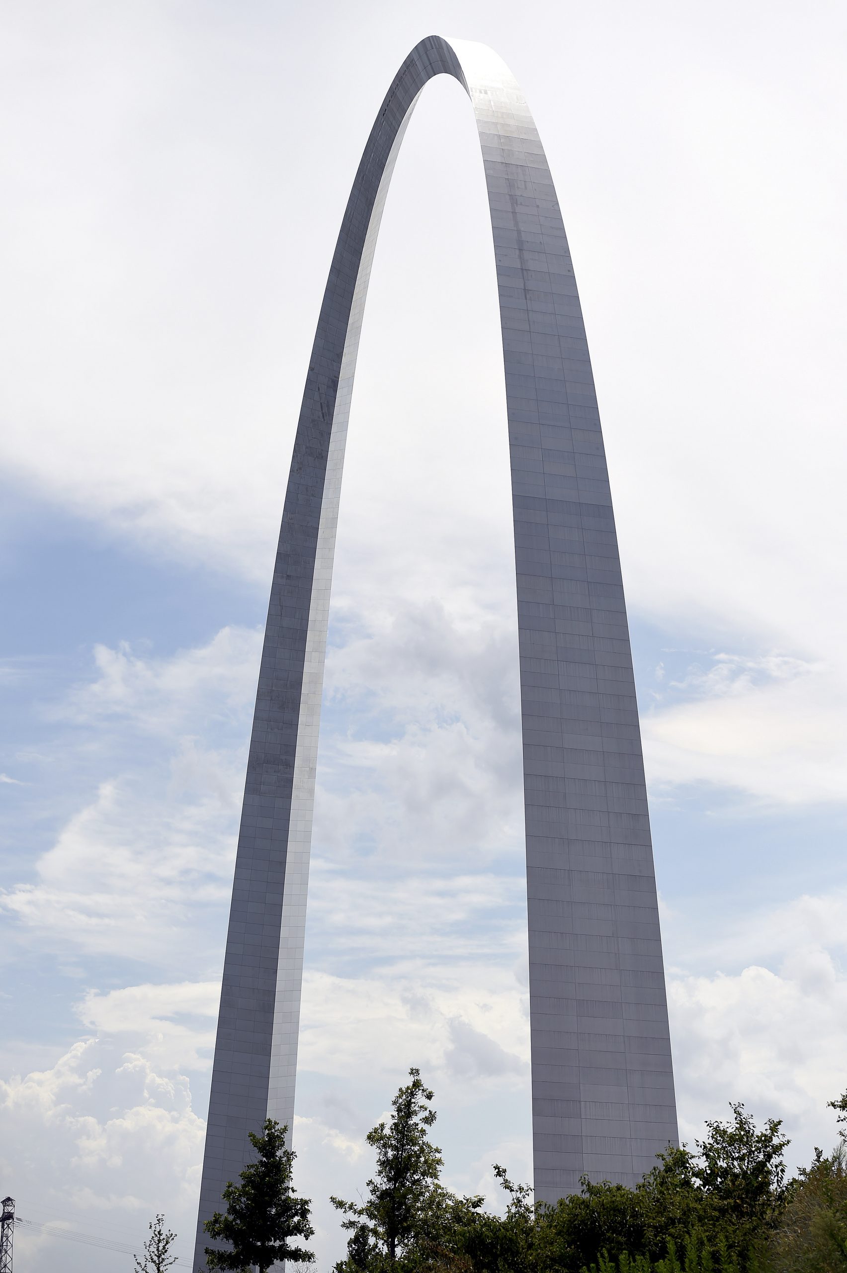 PGA: Gateway Arch - Closest to the Pin