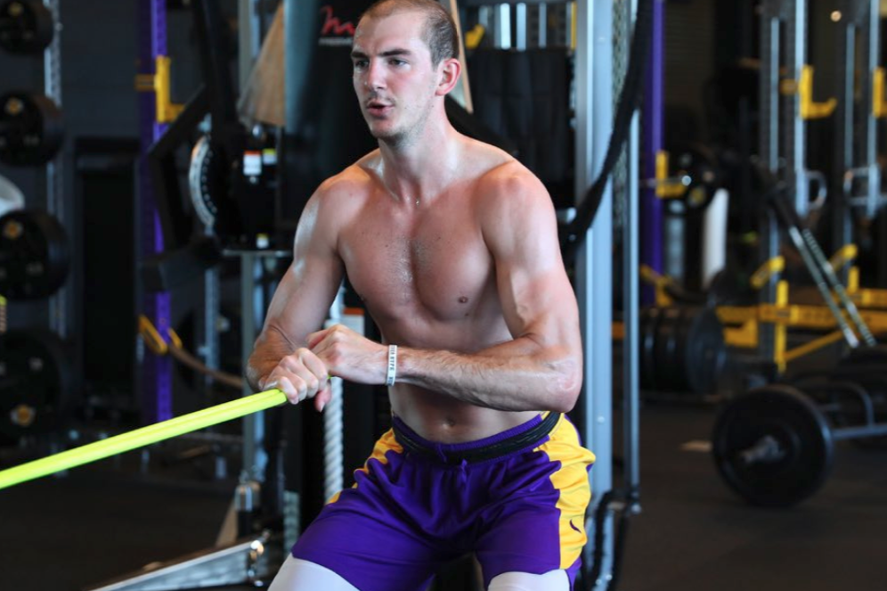 Alex Caruso hit with 'random' drug test after jacked photoshop pictures of  him go viral
