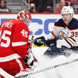 Oilers vs Wings DETROIT