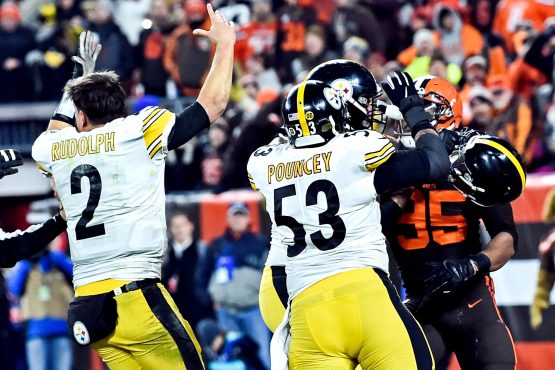 NFL: Pittsburgh Steelers at Cleveland Browns