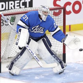 NHL: New York Islanders at Winnipeg Jets